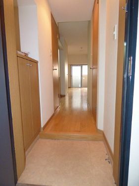 1R Apartment for Rent in Fukuoka's Chuo Ward - Thumbnail 4