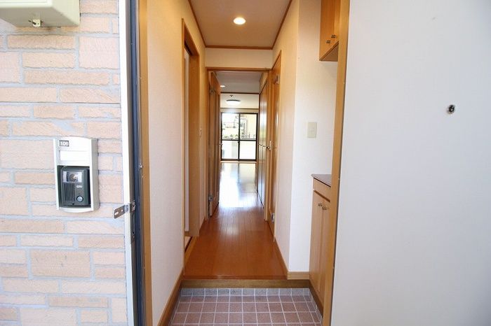 1K Apartment for Rent in Kokuraminami-ku, Kitakyushu - Thumbnail 2