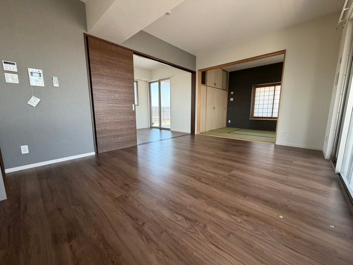 3LDK Apartment for Rent in Kokurakita-ku, Kitakyushu, 75.2m² - Thumbnail 4