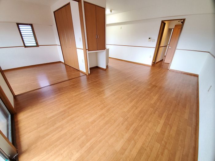2LDK Apartment for Rent in Kokurakita-ku, Kitakyushu - Thumbnail 4