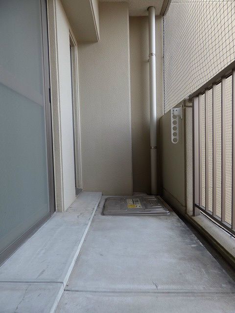 1LDK Apartment for Rent in Hakata Ward, Fukuoka City - Thumbnail 4