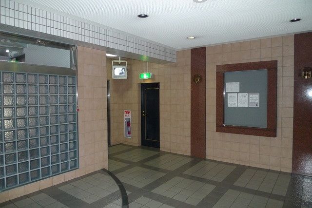 1K Apartment for Rent in Hakozaki, Fukuoka - Thumbnail 2