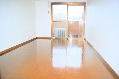 1K Apartment for Rent in Hakata-ku, Fukuoka City - Thumbnail 2