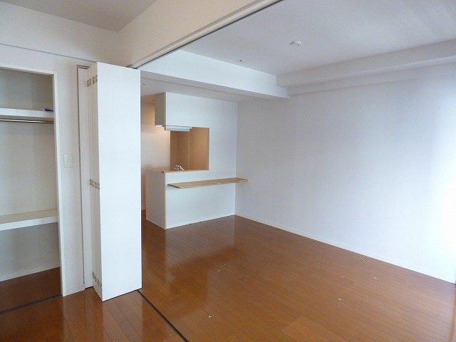 1LDK Apartment for Rent Near Hakata Station in Fukuoka - Thumbnail 4