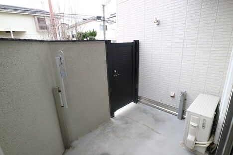 2LDK Apartment for Rent in Asahi Ward, Osaka - 72m² - Thumbnail 4
