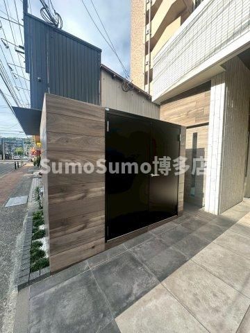 1LDK Apartment for Rent in Chuo-ku, Fukuoka City - Thumbnail 2