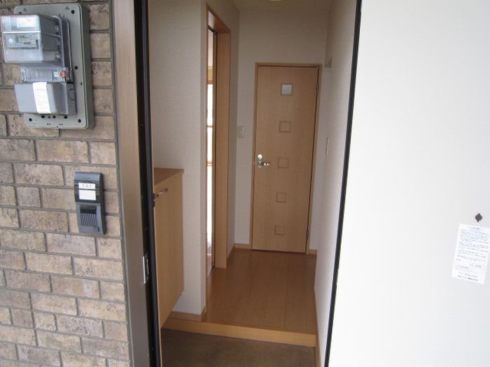 1LDK Apartment for Rent in Kokurakita-ku, Kitakyushu - Thumbnail 2
