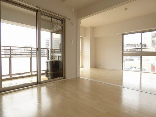 1LDK Apartment for Rent Near Yakuin-Odori Station, Fukuoka - Thumbnail 4