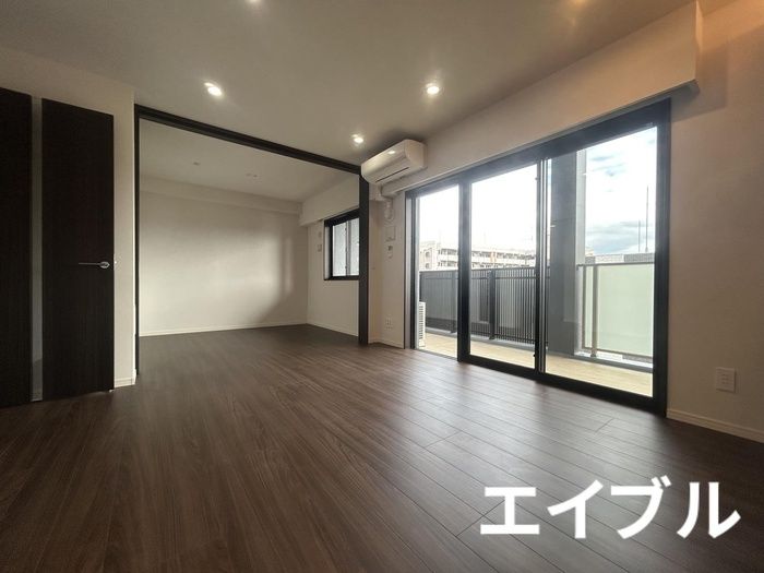 2LDK Apartment for Rent in Chuo Ward, Fukuoka City - 54.74m² - Thumbnail 4