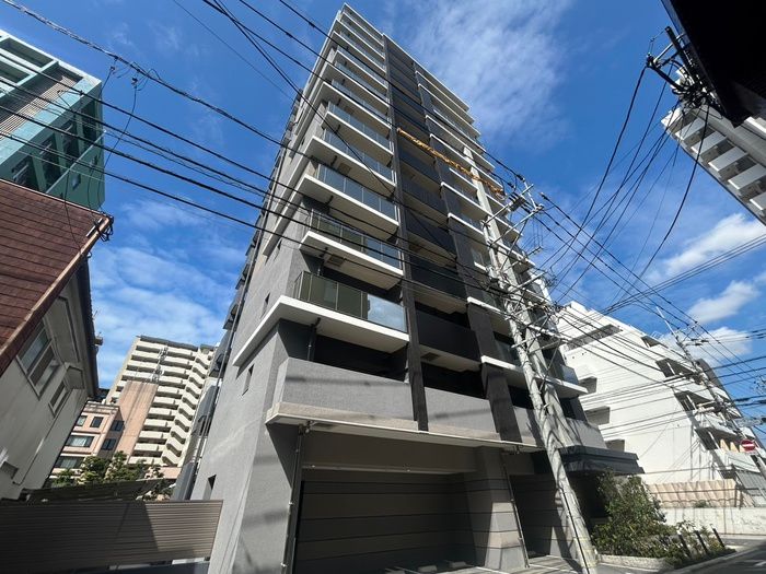 2LDK Apartment for Rent in Chuo Ward, Fukuoka City - 54.74m² - Image 1
