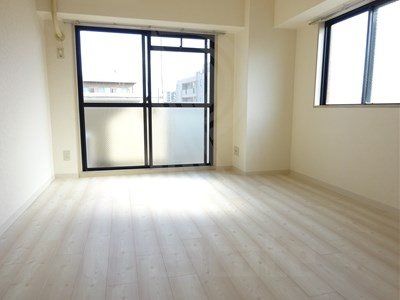1K Apartment for Rent in Hakata-ku, Fukuoka City - Thumbnail 3