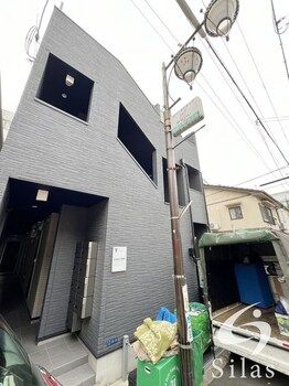 Modern 1K Apartment in Osaka's Asahi Ward Near Stations - Thumbnail 2