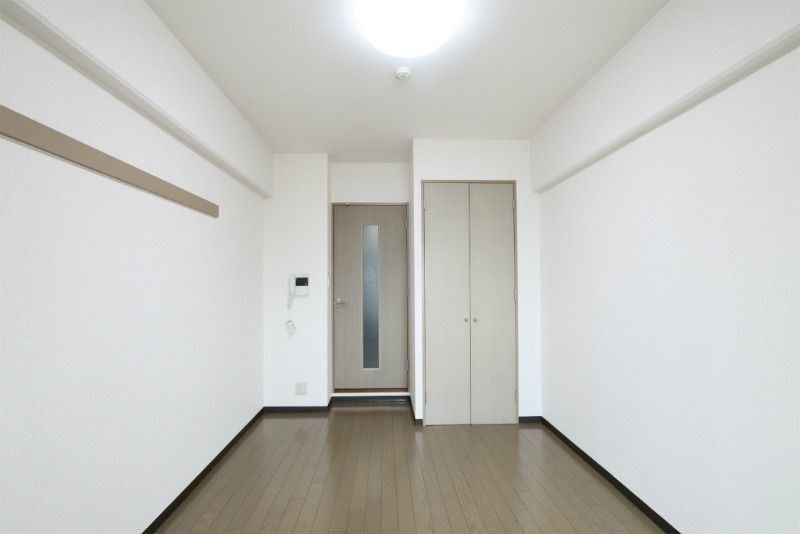 1K Rental Apartment in Hakata Ward, Fukuoka - Thumbnail 2