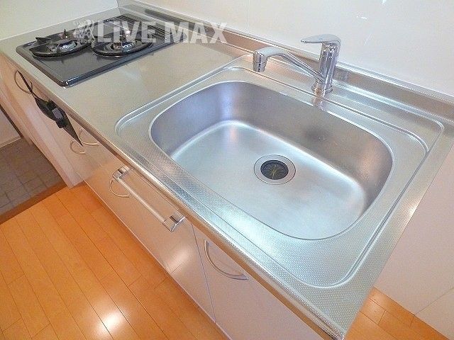 2K Apartment for Rent near Hakata Station, Fukuoka - Thumbnail 4