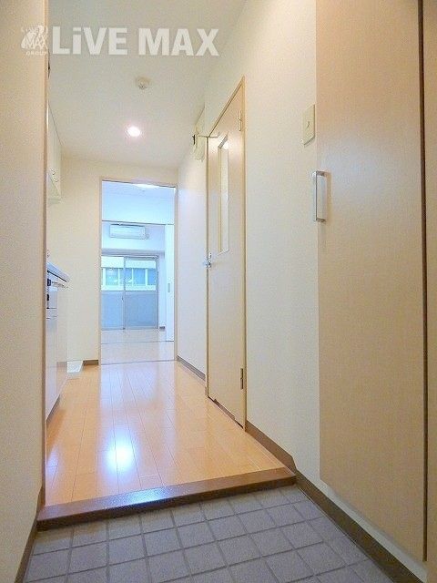 2K Apartment for Rent near Hakata Station, Fukuoka - Thumbnail 2