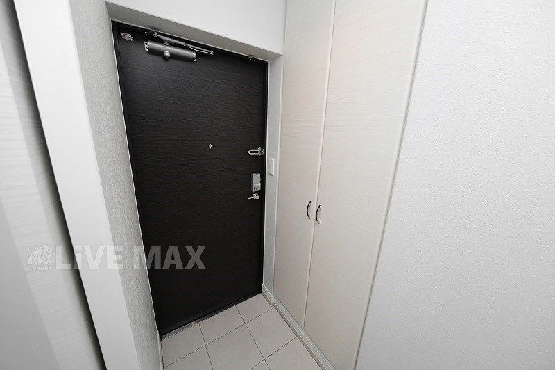 2K Apartment for Rent in Hakata-ku, Fukuoka - 30.87m² - Thumbnail 2