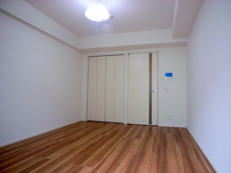 1K Apartment for Rent in Chuo-ku, Fukuoka - 23.25 sqm - Thumbnail 3