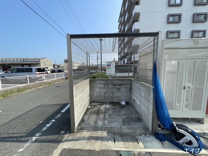 2LDK Apartment for Rent in Kokura Minami-ku, Kitakyushu - Thumbnail 2