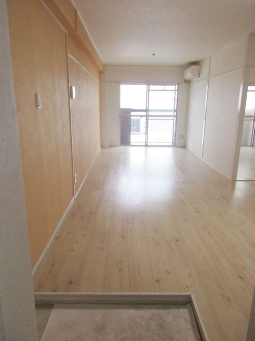 1LDK Apartment for Rent in Tobata-ku, Kitakyushu - Thumbnail 4
