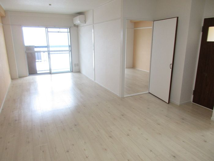 1LDK Apartment for Rent in Tobata-ku, Kitakyushu - Thumbnail 3