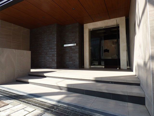 1LDK Apartment for Rent in Hakata Ward, Fukuoka - Thumbnail 2