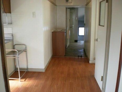 2K Apartment for Rent in Meguro, Tokyo - 37 sqm - Thumbnail 3
