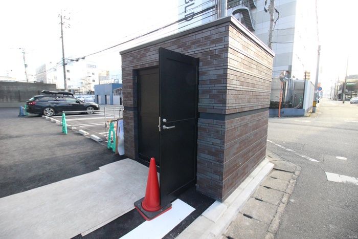 1LDK Apartment for Rent in Hakata-ku, Fukuoka Near Higashihie Station - Thumbnail 2