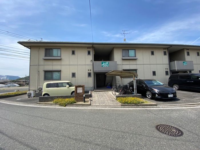 2LDK Apartment for Rent in Kokura Minami-ku, Kitakyushu - Thumbnail 2