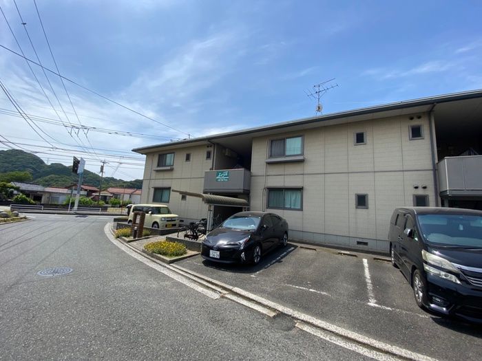 2LDK Apartment for Rent in Kokura Minami-ku, Kitakyushu - Thumbnail 3