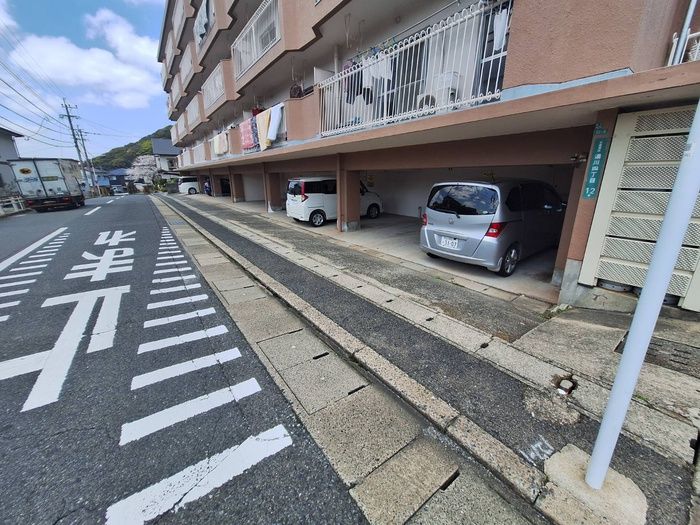 3DK Apartment for Rent in Kokura Minami Ward, Kitakyushu - Thumbnail 2
