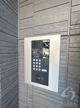 Modern 2LDK Apartment Near Daido Toyosato Station, Osaka - Thumbnail 2