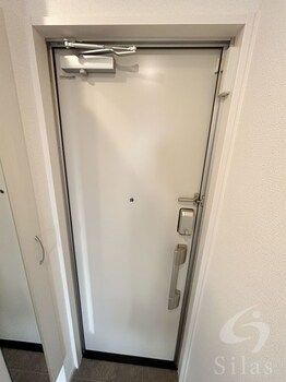 Modern 2LDK Apartment Near Daido Toyosato Station, Osaka - Thumbnail 3