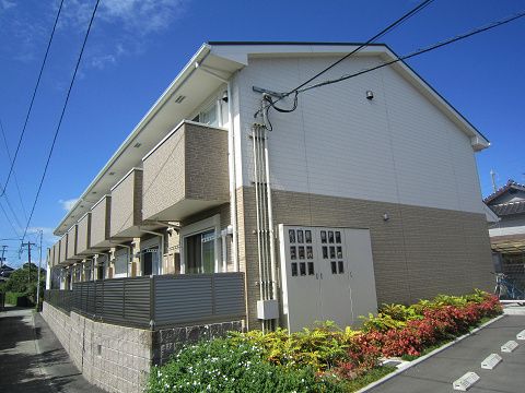 1K Apartment for Rent in Higashi Ward, Fukuoka City - Thumbnail 2