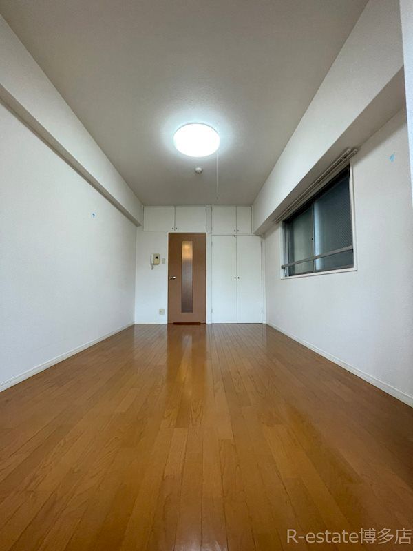 1K Apartment for Rent Near Hakata Station, Fukuoka - Thumbnail 4