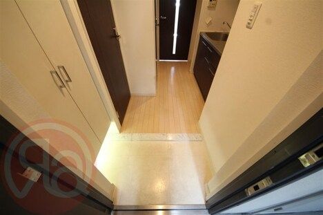 1K Apartment for Rent in Edobori, Nishi-ku, Osaka - Thumbnail 3