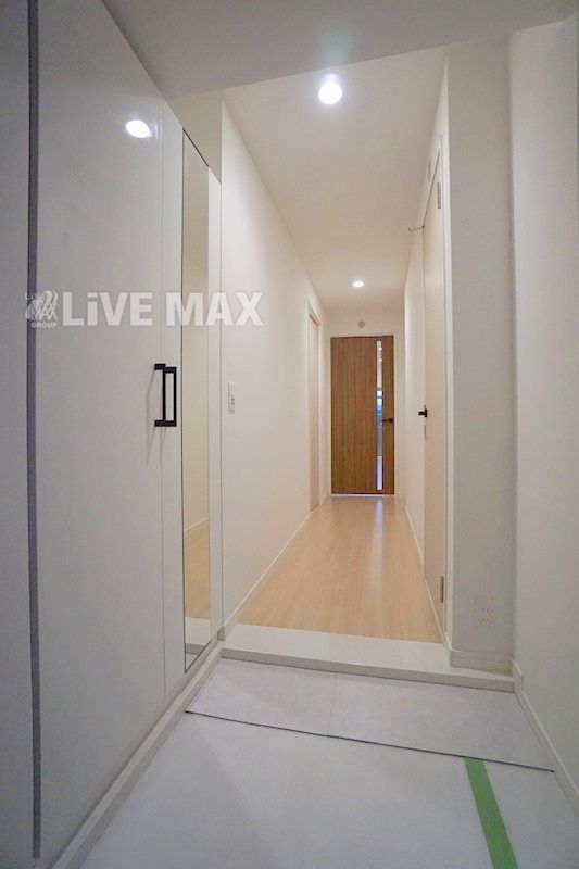 2LDK Apartment for Rent in Chuo Ward, Fukuoka City - Thumbnail 2