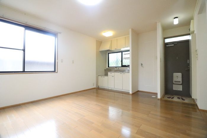 2LDK Apartment for Rent in Jonan Ward, Fukuoka – 48m² - Thumbnail 3