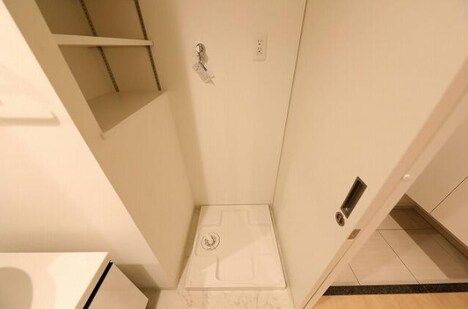Modern 1LDK Apartment near Hakata Station, Fukuoka - Thumbnail 2