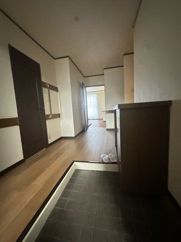 4LDK Apartment for Rent Near Hakata Station, Fukuoka - Thumbnail 3