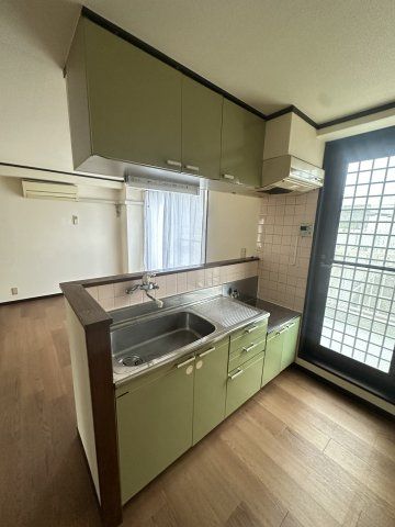 4LDK Apartment for Rent Near Hakata Station, Fukuoka - Thumbnail 4