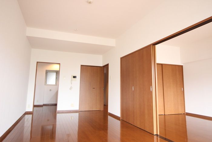 1LDK Apartment for Rent in Hakata-ku, Fukuoka City - Thumbnail 3