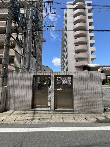 1LDK Apartment for Rent in Hakata Ward, Fukuoka - Thumbnail 3