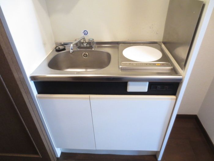 1K Apartment for Rent in Hakata-ku, Fukuoka City - Thumbnail 4