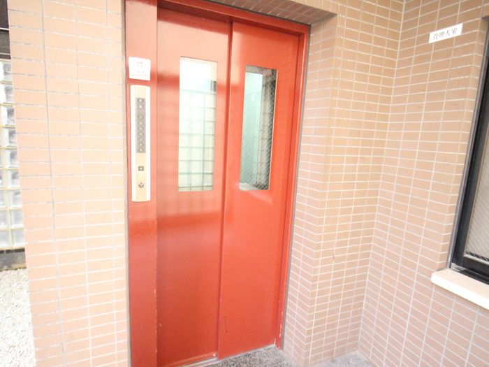 1K Apartment for Rent in Hakata-ku, Fukuoka City - Thumbnail 2