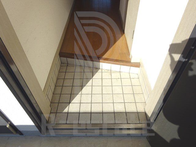 1K Apartment for Rent in Hirao, Chuo-ku, Fukuoka City - Thumbnail 3
