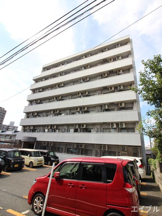 1K Apartment for Rent Near Kitagata Station, Kokura Minami-ku - Thumbnail 2