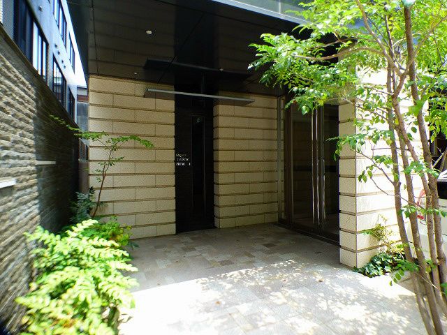 Pet-Friendly 1LDK Apartment in Daimyo, Fukuoka - Thumbnail 2