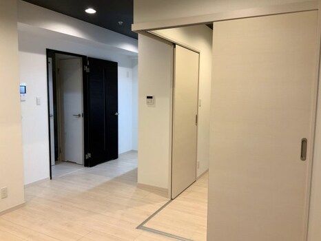 2LDK Apartment for Rent in Tenjin, Chuo-ku, Fukuoka - Thumbnail 4