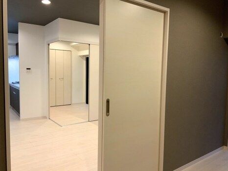 2LDK Apartment for Rent in Tenjin, Chuo-ku, Fukuoka - Thumbnail 3