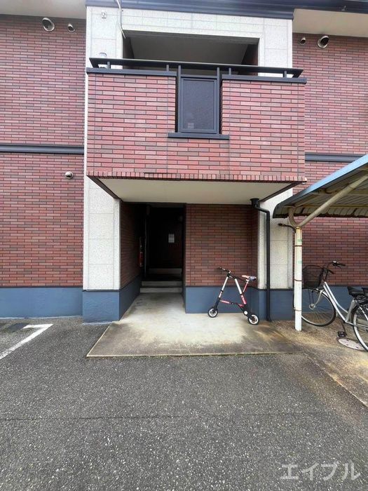 2DK Apartment for Rent in Higashi Ward, Fukuoka - Thumbnail 2
